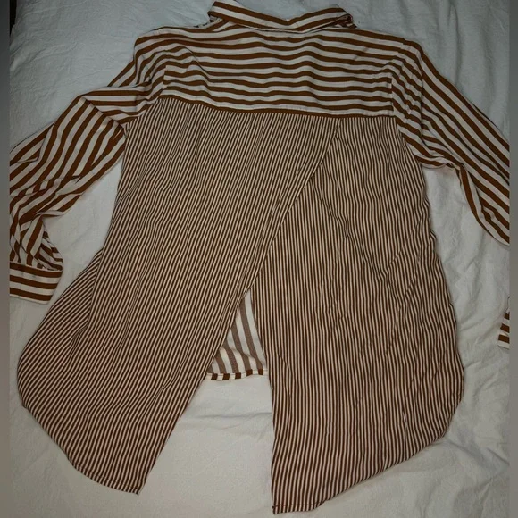 NWT Jane + Delancey Brown & White Striped Button-Up Shirt Slit Back | Large - Picture 2 of 9